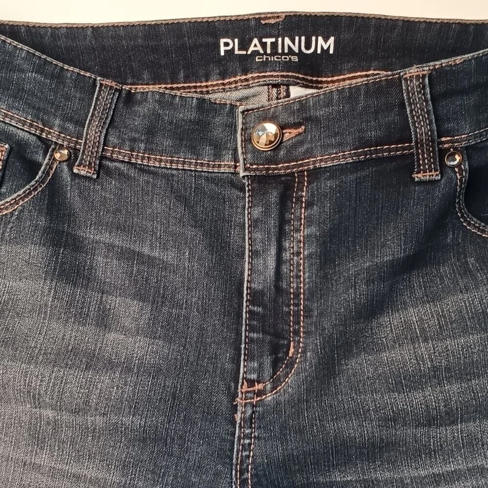 Chicos Women Platinum Lace Embroidered Mid Rise Straight Leg Jeans Size 1/8 Blue